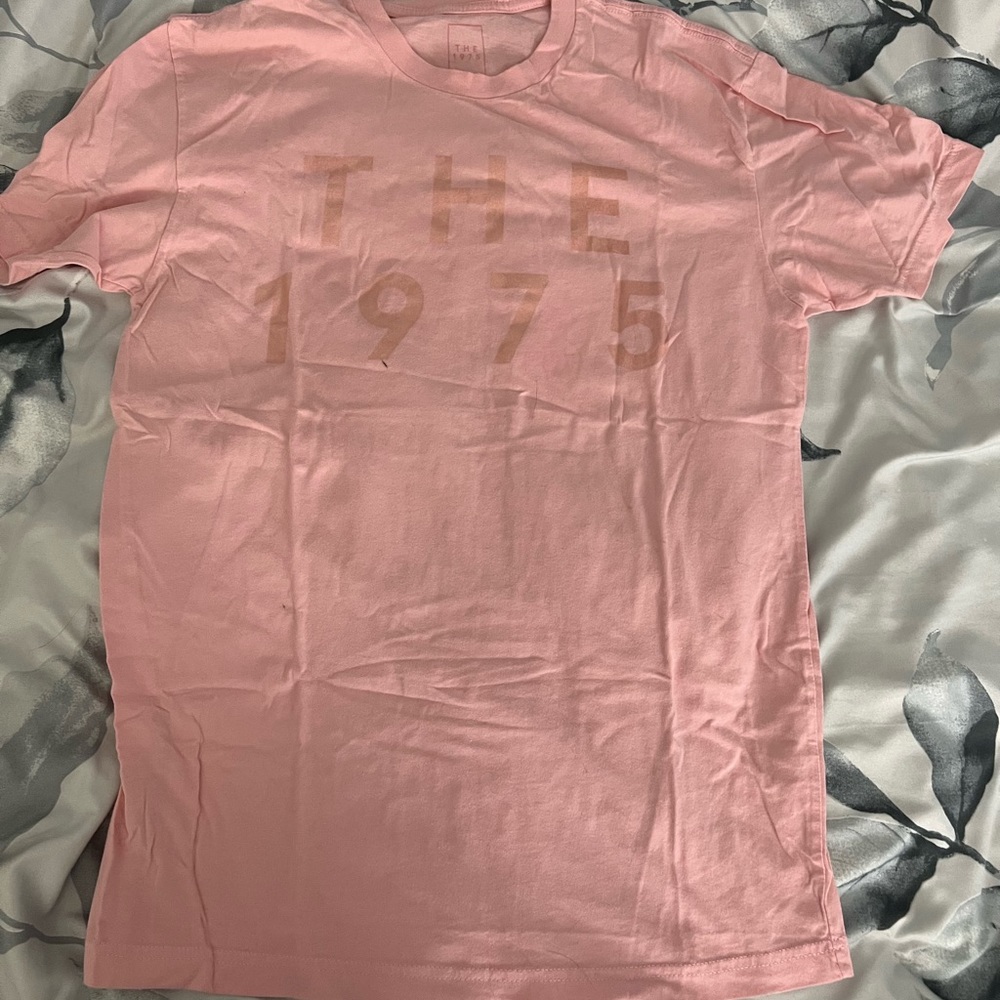 The 1975 Pink Shirt from 2017 Tour